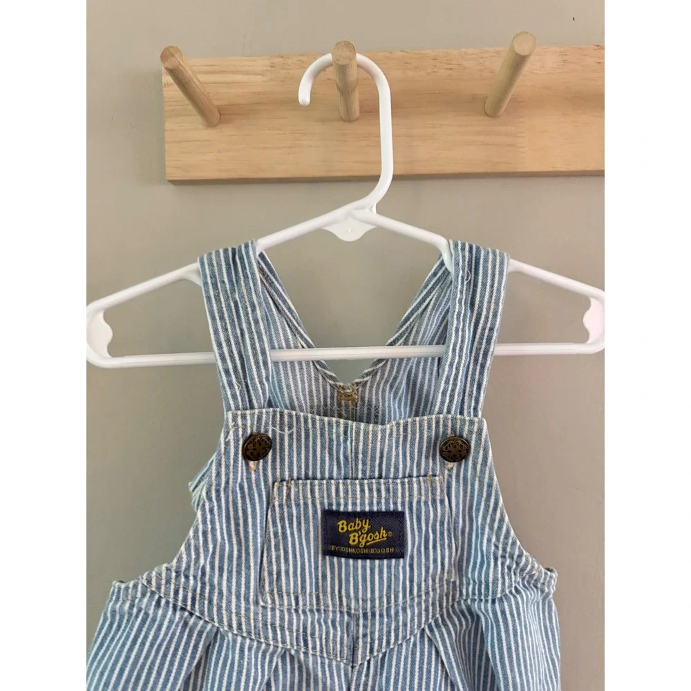 Vintage OshKosh vestback bubble romper